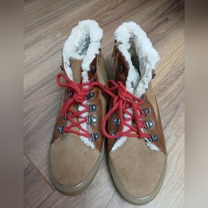 American Eagle Outfitters Brown and Red Women's Shoes